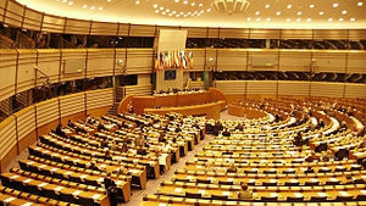 Reducerea tarifelor de roaming, votată în Parlamentul European