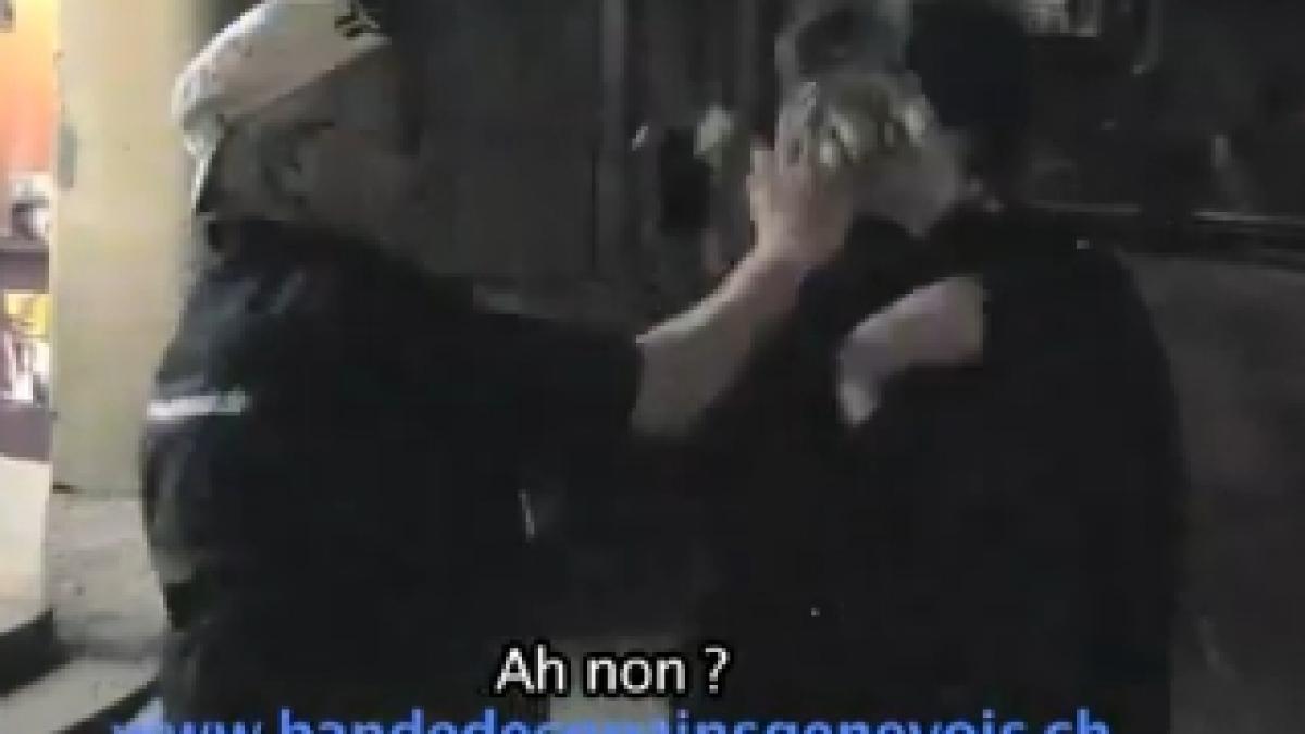 Ex-preşedintele Elveţiei, atacat cu o tartă în plină stradă (VIDEO)