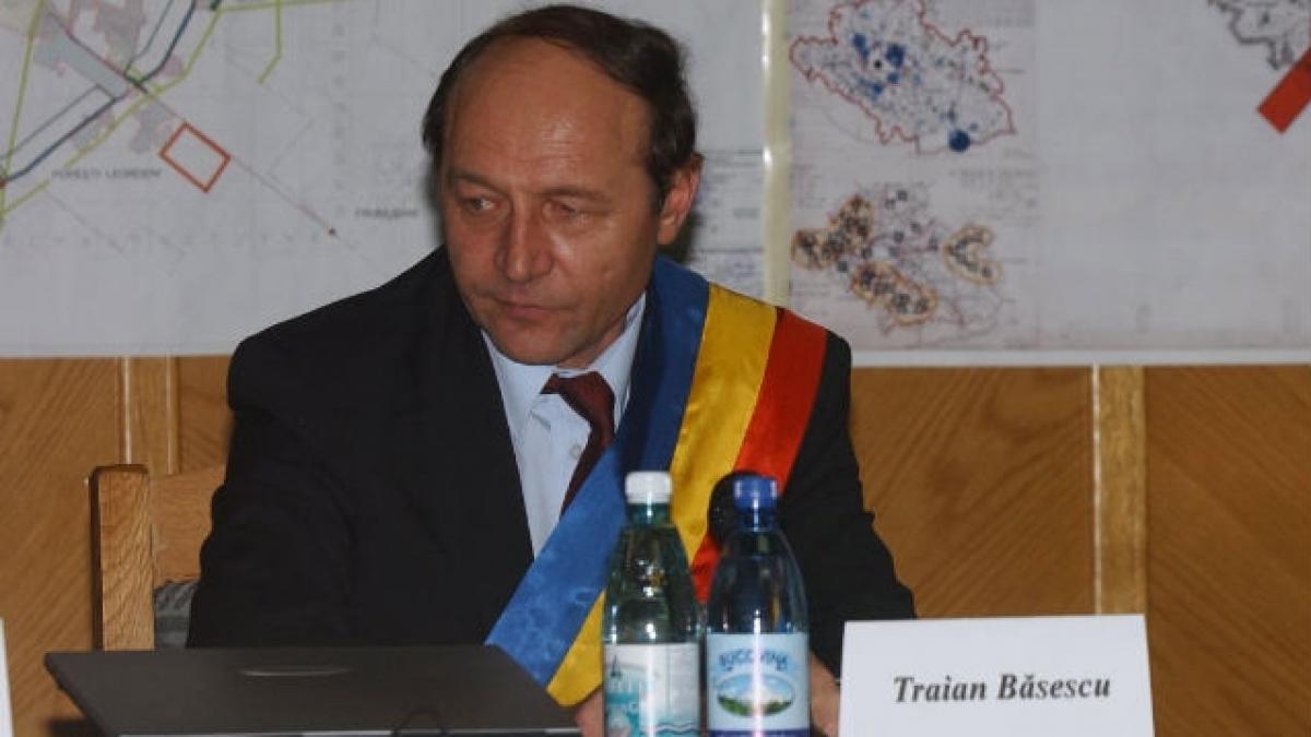 Băsescu vrea iar la Primărie