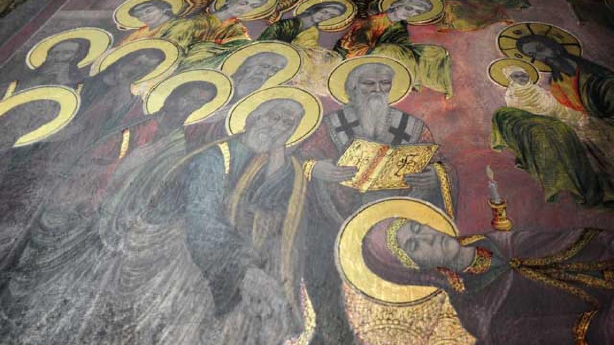 Miracol de Paşte în Macedonia? Icoanele şi frescele Bisericii Sveti Dimitrije au început să strălucească (VIDEO)