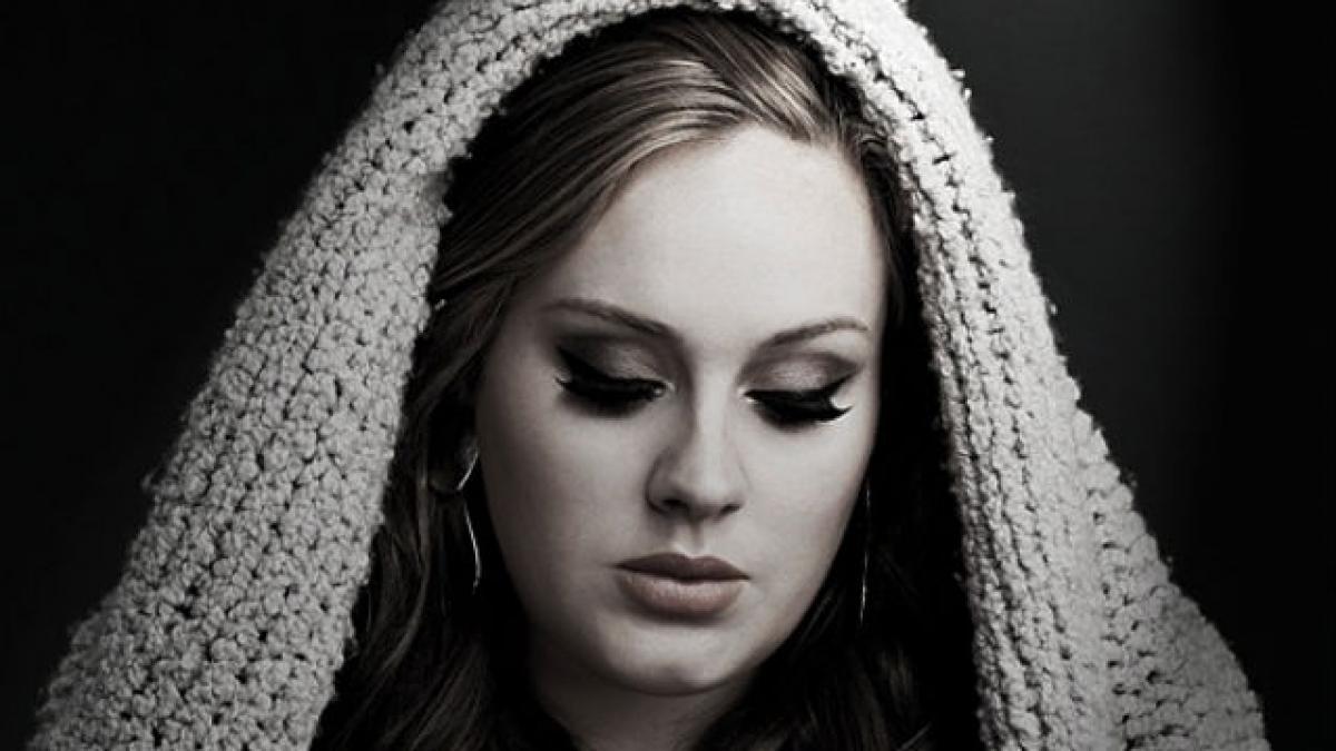 Vezi ce au în comun Adele, hackerii de la Anonymous şi Leo Messi