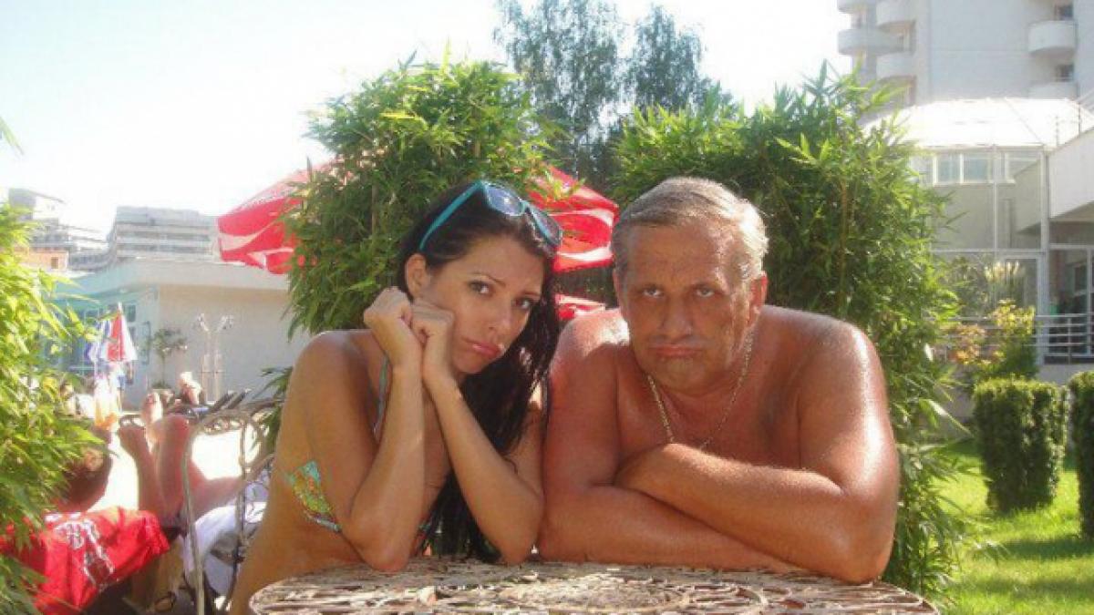 Celia isi plange tatal: “Ne lipsesti ca aerul!”