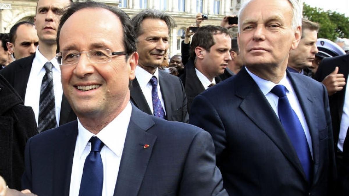 Avionul care-l transporta pe Hollande la prima întâlnire cu Merkel a fost lovit de fulger