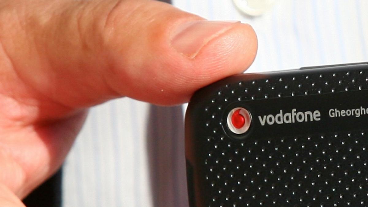 Veniturile Vodafone scad două procente, creştere puternică pe date mobile