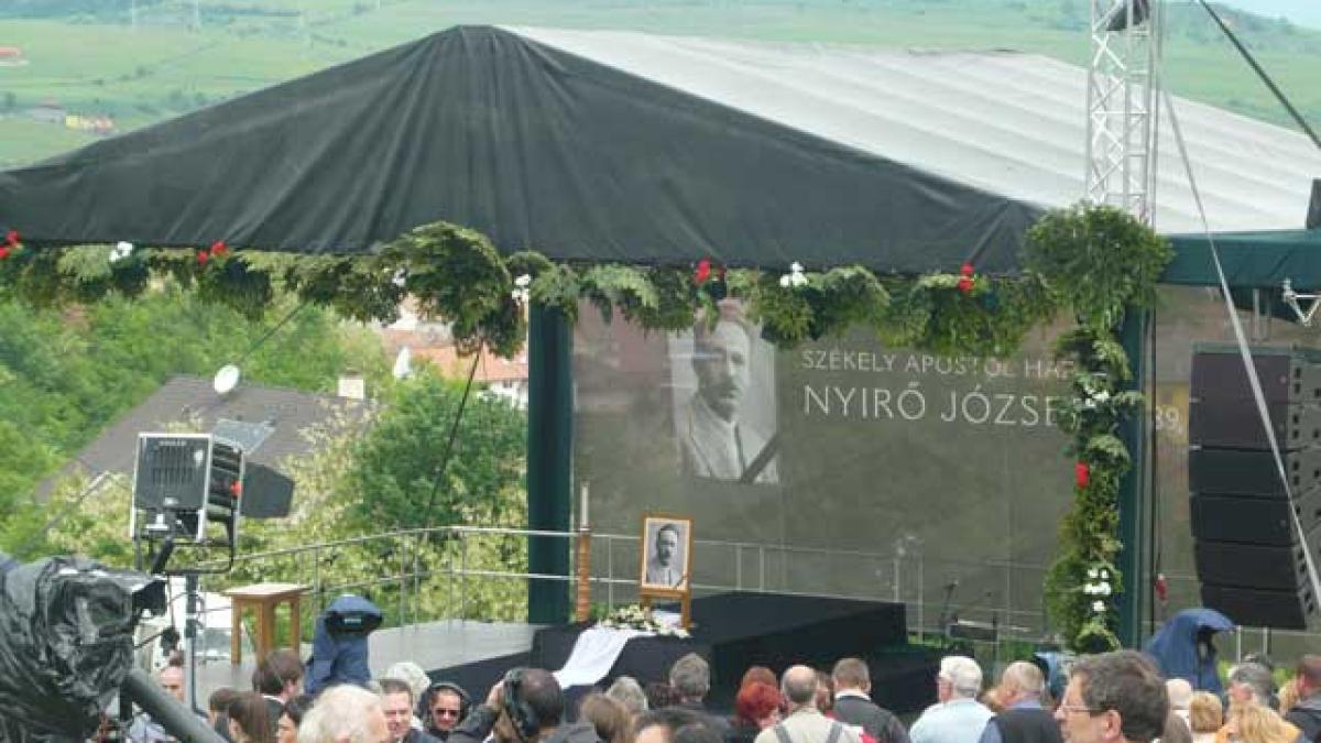 Tensiunile diplomatice româno-ungare se menţin, deşi reînhumarea scriitorului maghiar Nyirö József, nu a mai avut loc