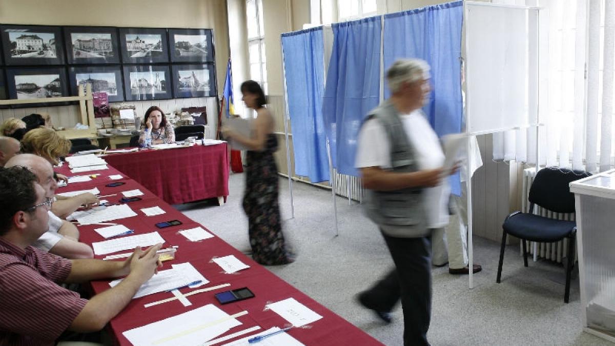 USL cere BEC suplimentarea secţiilor de votare de pe litoral