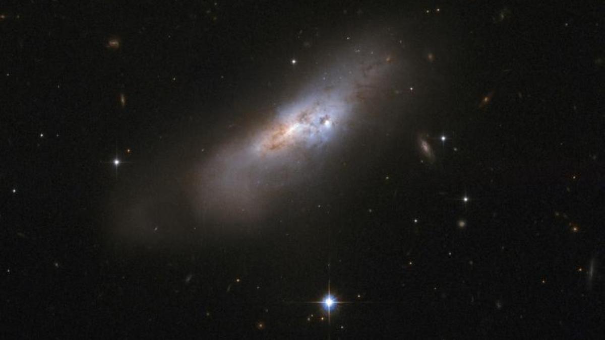 Hubble a descoperit o nouă galaxie de tip spirală