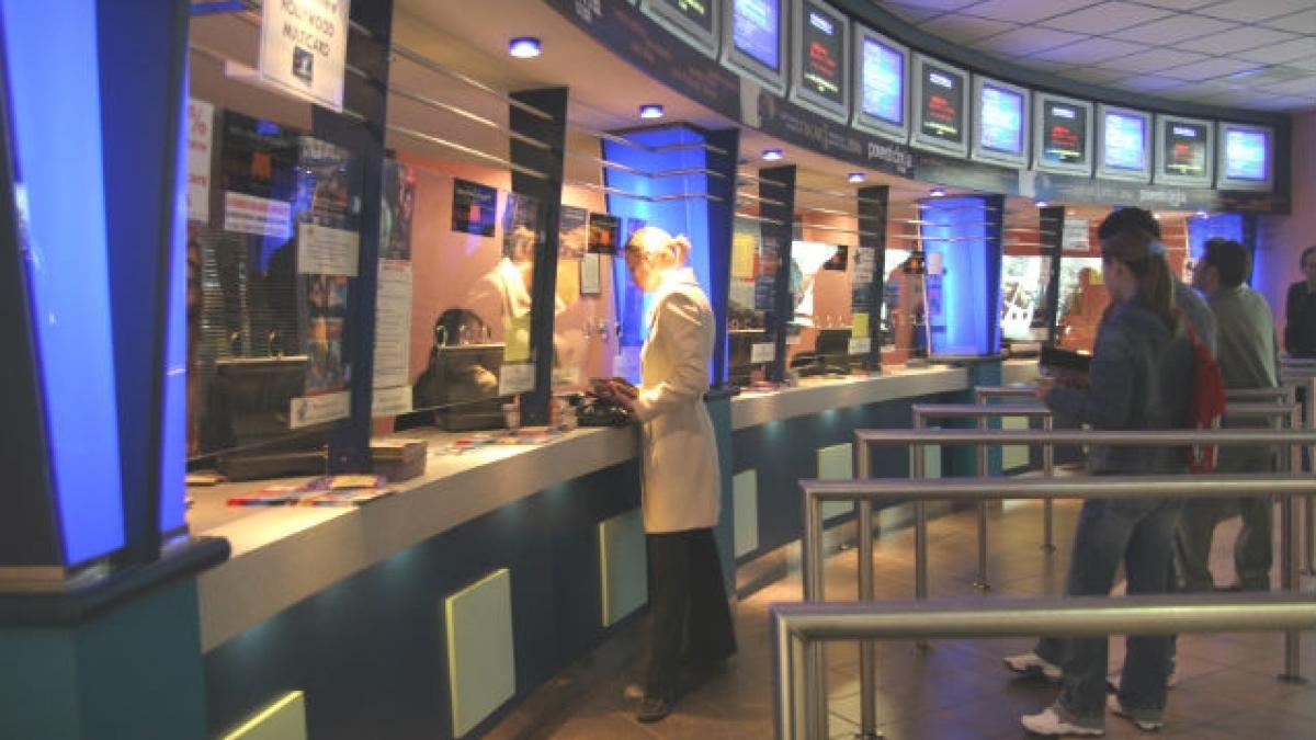 Bilete gratis la film şi vouchere de reduceri, la Hollywood Multiplex şi CinemaPRO