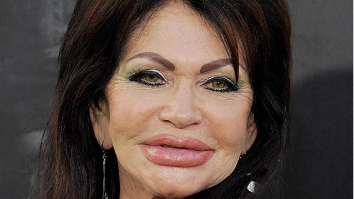 Mamă de superstar. Ghici cine este şi câţi ani are
