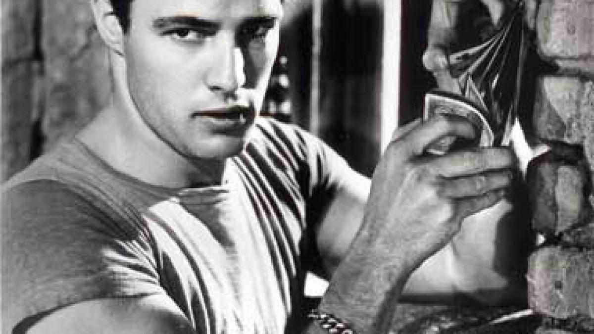 Vacanţă pe insula lui Marlon Brando