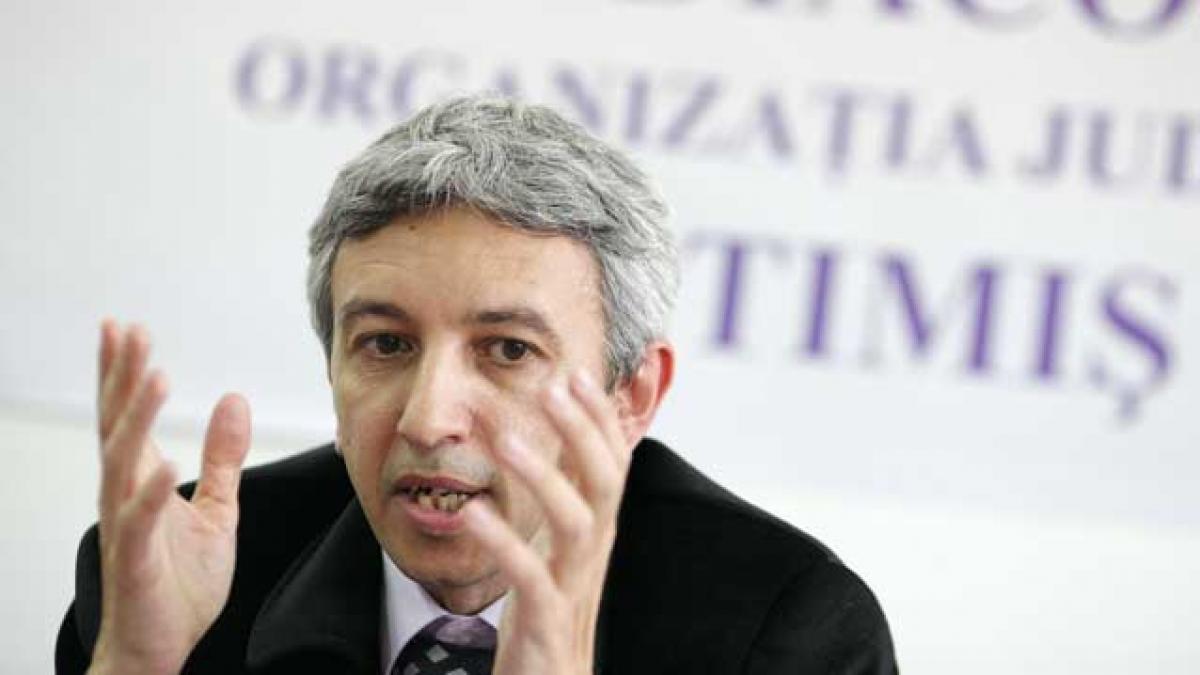 Cine se află în spatele lui Dan Diaconescu