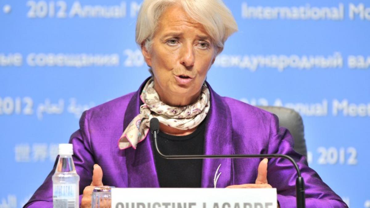 FMI avertizează: Creşterea economică la nivel mondial încetineşte