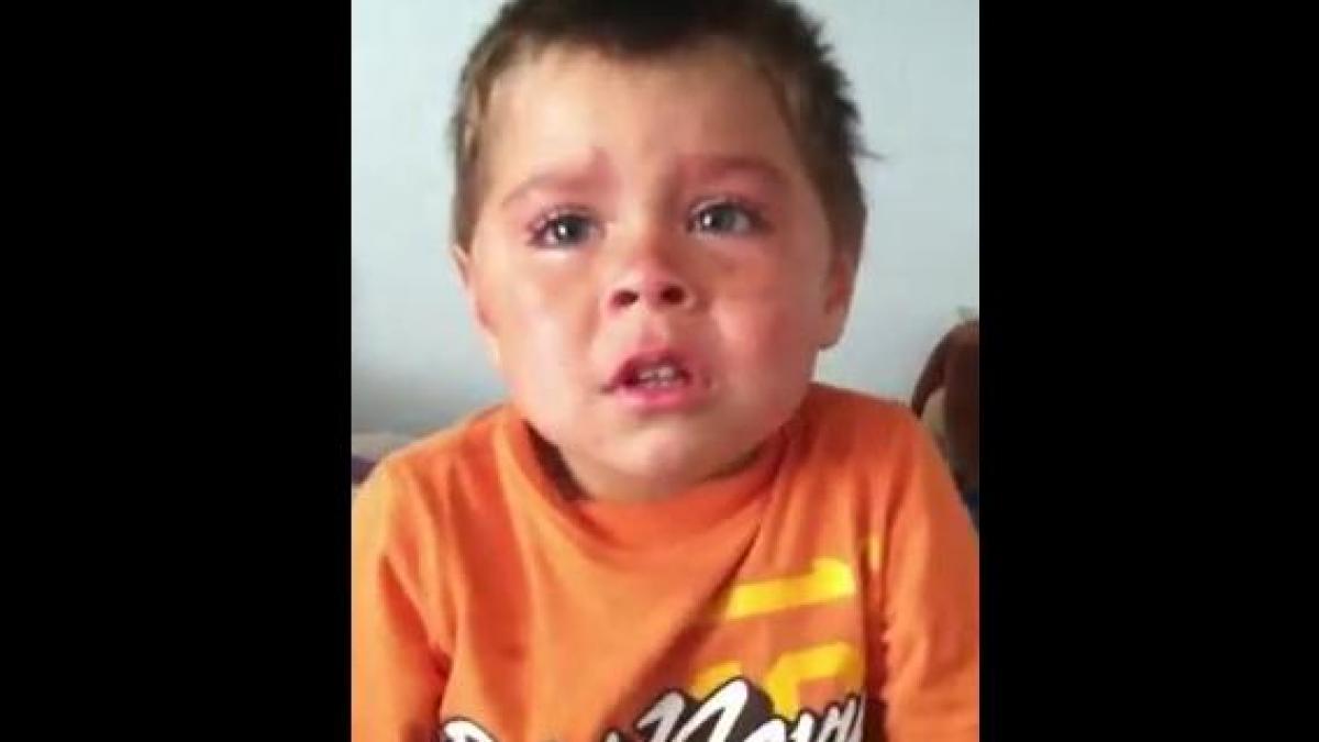 VIRAL pe Internet, cu peste UN MILION de vizualizări în două zile! Lacrimile unui puşti de 3 ani au impresionat o celebră prezentatoare TV, care l-a invitat în emisiune (VIDEO)