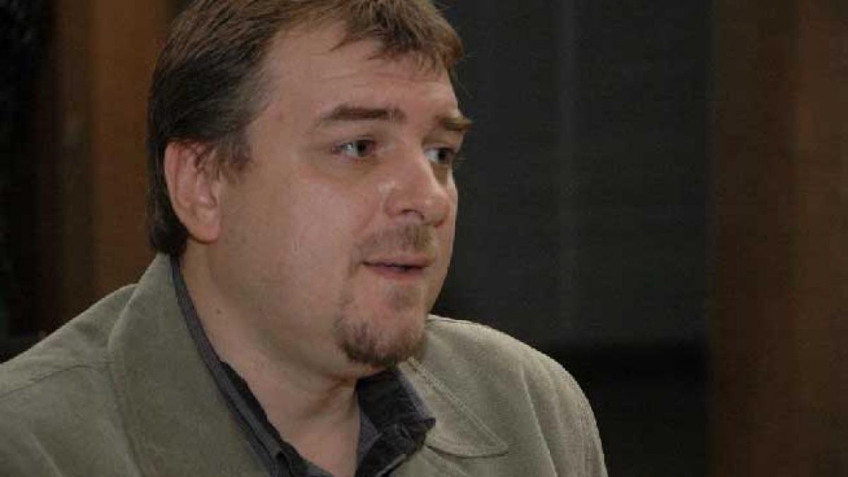 Premiu de 10.000 de euro pentru ultimul roman al ieşeanului Lucian Dan Teodorovici