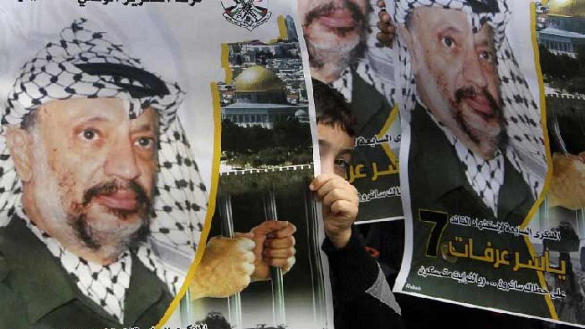 Au început pregătirile pentru deshumarea osemintelor lui Yasser Arafat