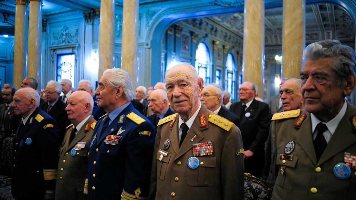 MAI: Diferenţele rezultate din procesul de revizuire a pensiilor achitate integral veteranilor de război