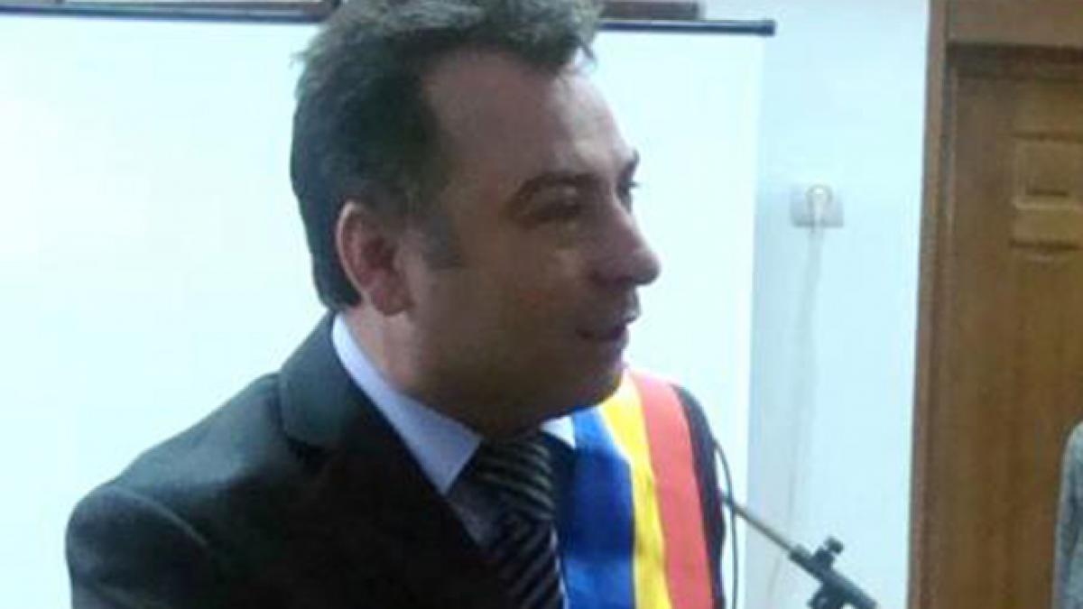 Primarul din Năvodari, cercetat de DNA pentru dare de mită