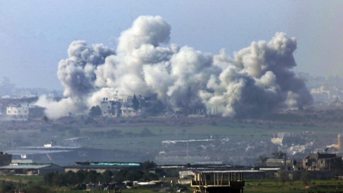 Zeci de români, repatriaţi din Fâşia Gaza