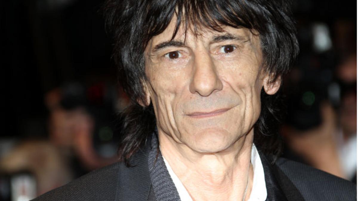 Ronnie Wood vrea nuntă londoneză la 65 de ani