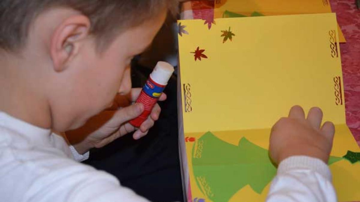 Proiect pentru copiii defavorizaţi care trebuie să meargă la şcoală