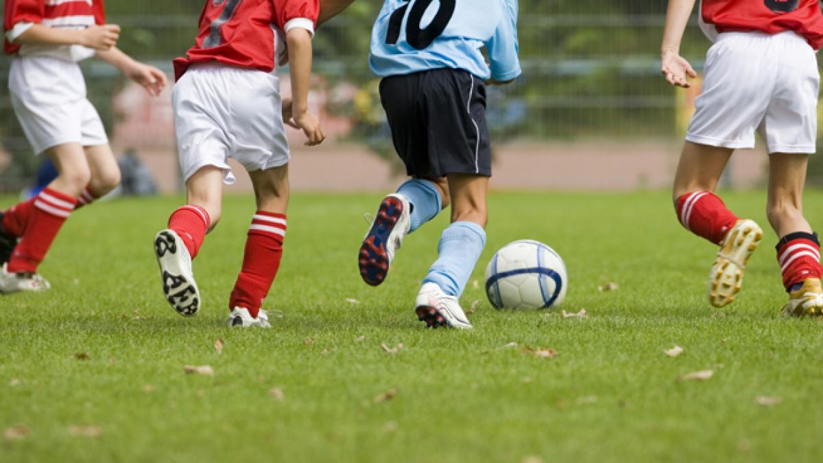  Vrei să-ți dai copilul la fotbal? Vei avea nevoie de avizul Comisiei pentru Protecția Copilului