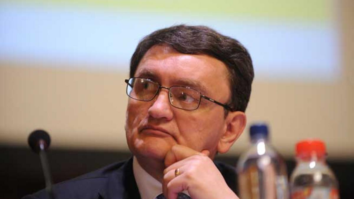 Victor Ciorbea va acţiona ca independent în Parlament