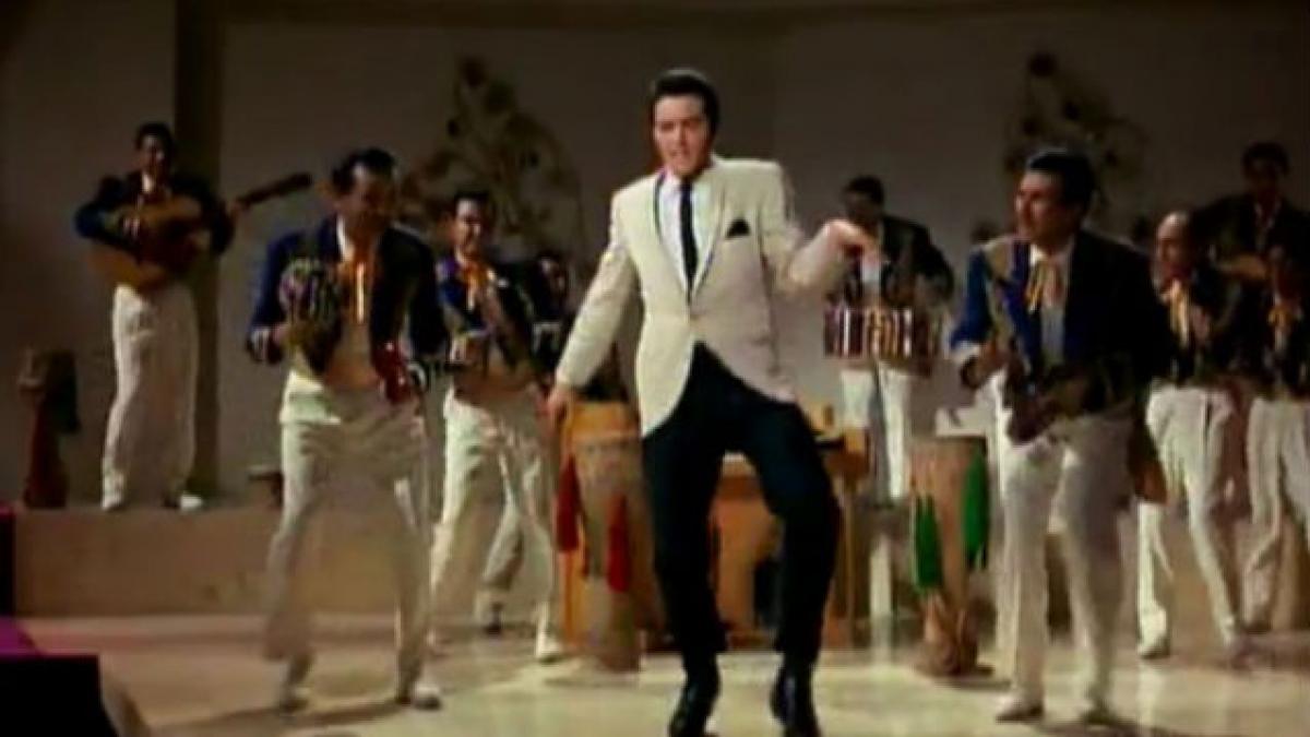 Dansul lui Elvis Presley, interzis într-o piesă de liceu, pentru că e prea obscen