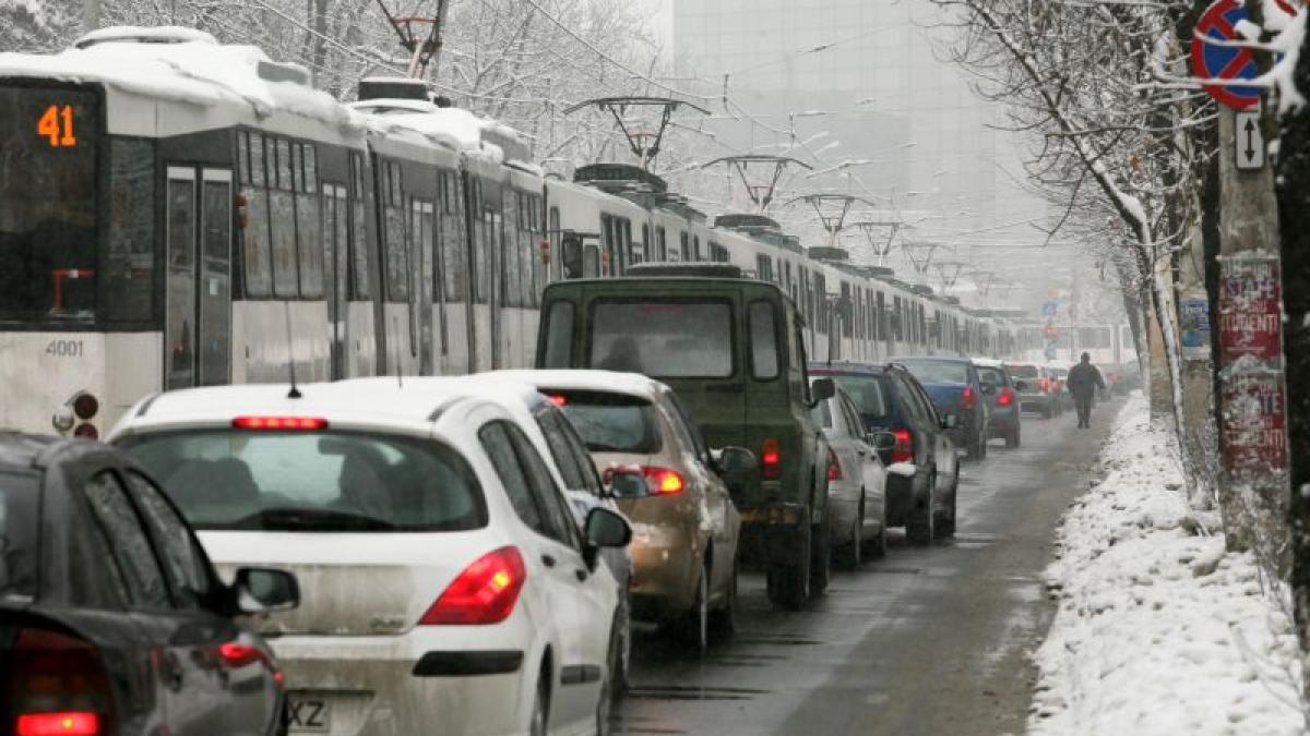 Două variante de lucru la TIMBRUL DE MEDIU. De ce se va ţine cont la calcularea noii taxe auto