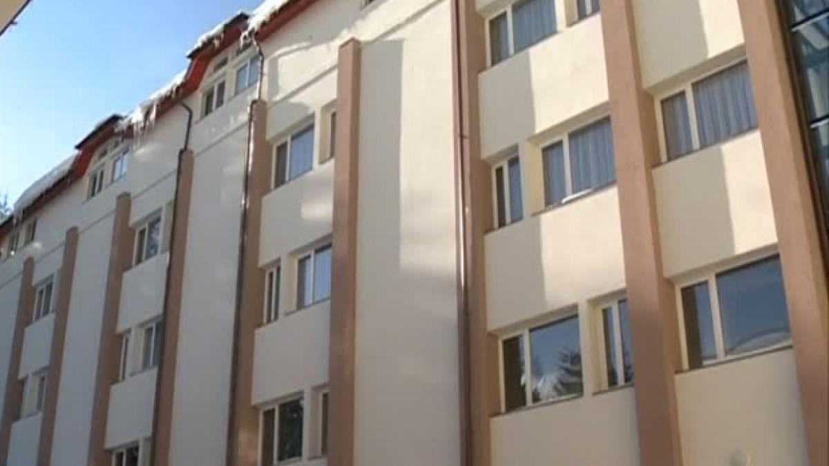 Eleva olimpică de 13 ani, care a căzut de la etajul trei al unei cabane din Buşteni, a murit 