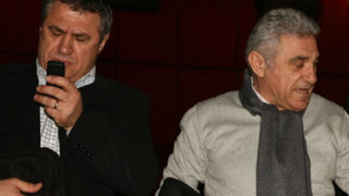 Vezi ce lovitură dură le pregăteşte FIFA impresarilor din fotbal. Fraţii Becali ar putea rămâne fără obiectul muncii