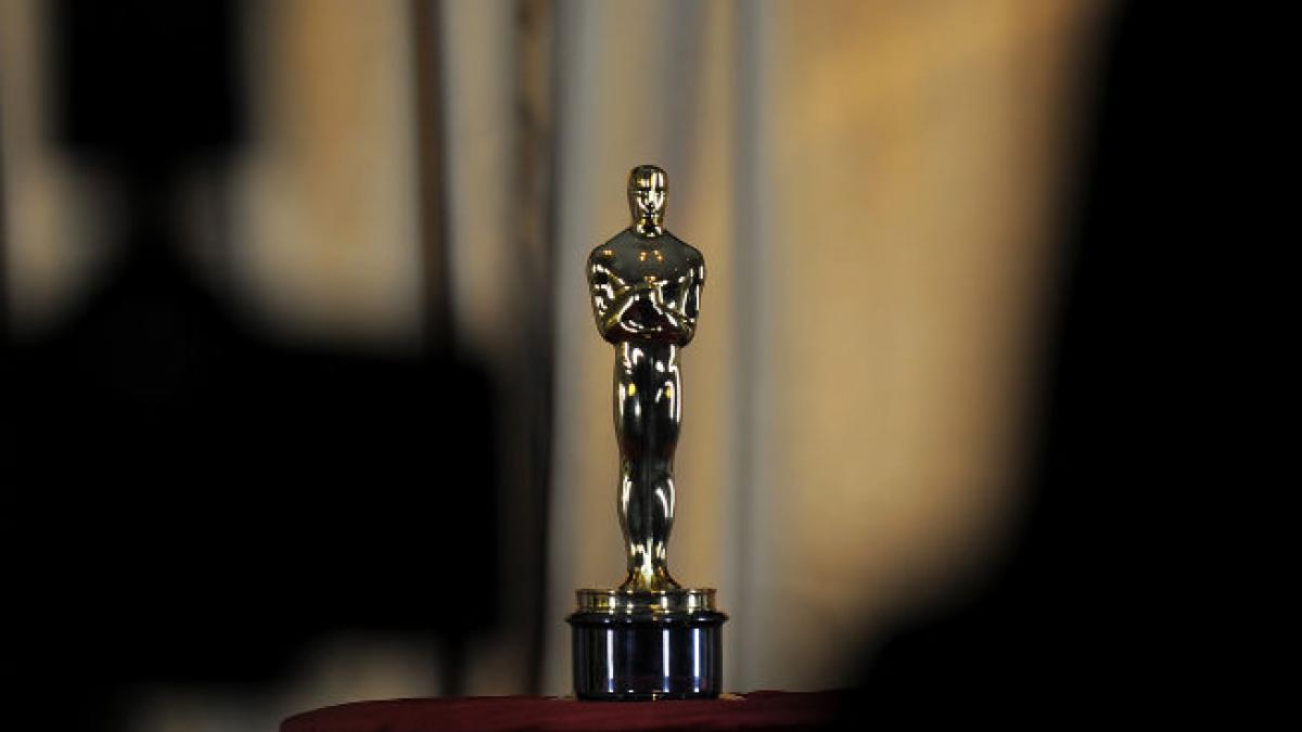 Oscar 2013. Astăzi se anunţă lista scurtă. Vezi cu cine se bate "După dealuri"
