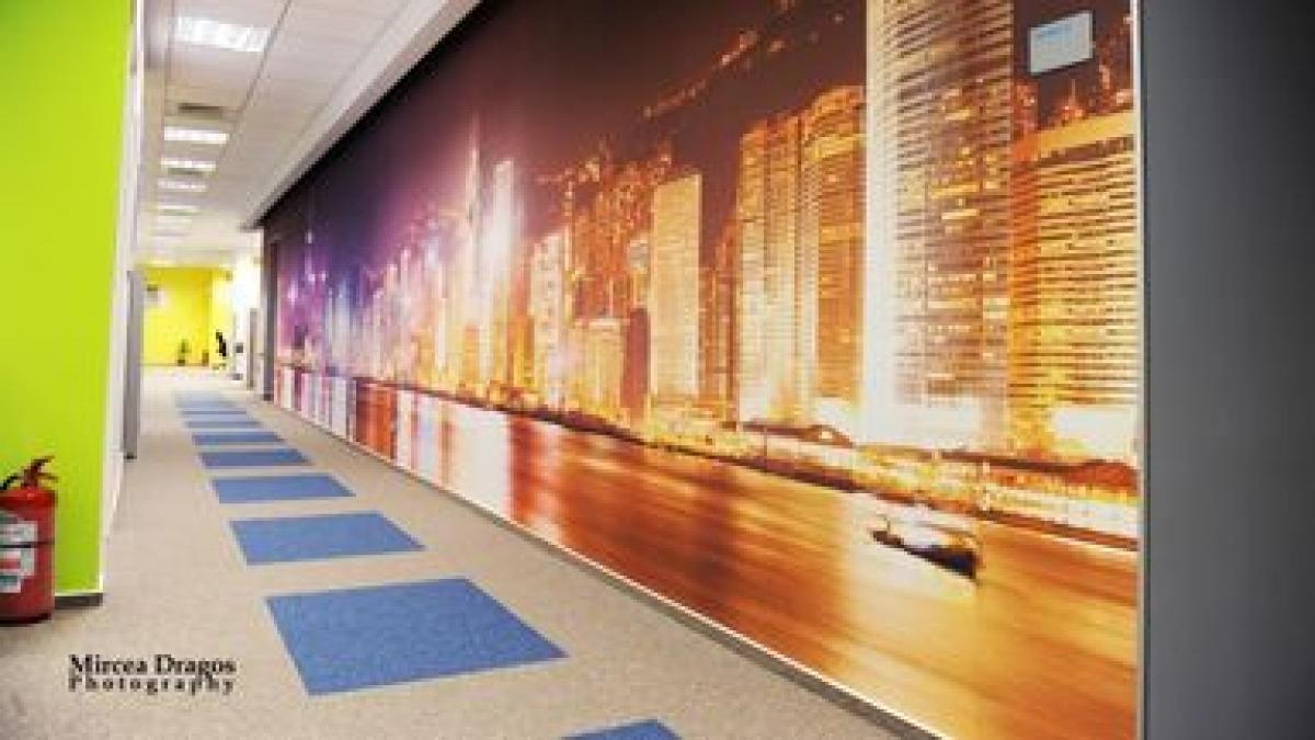 Centrul Intel: creativitate pe muzica clasica si sali de sedinta cu mari personalitati
