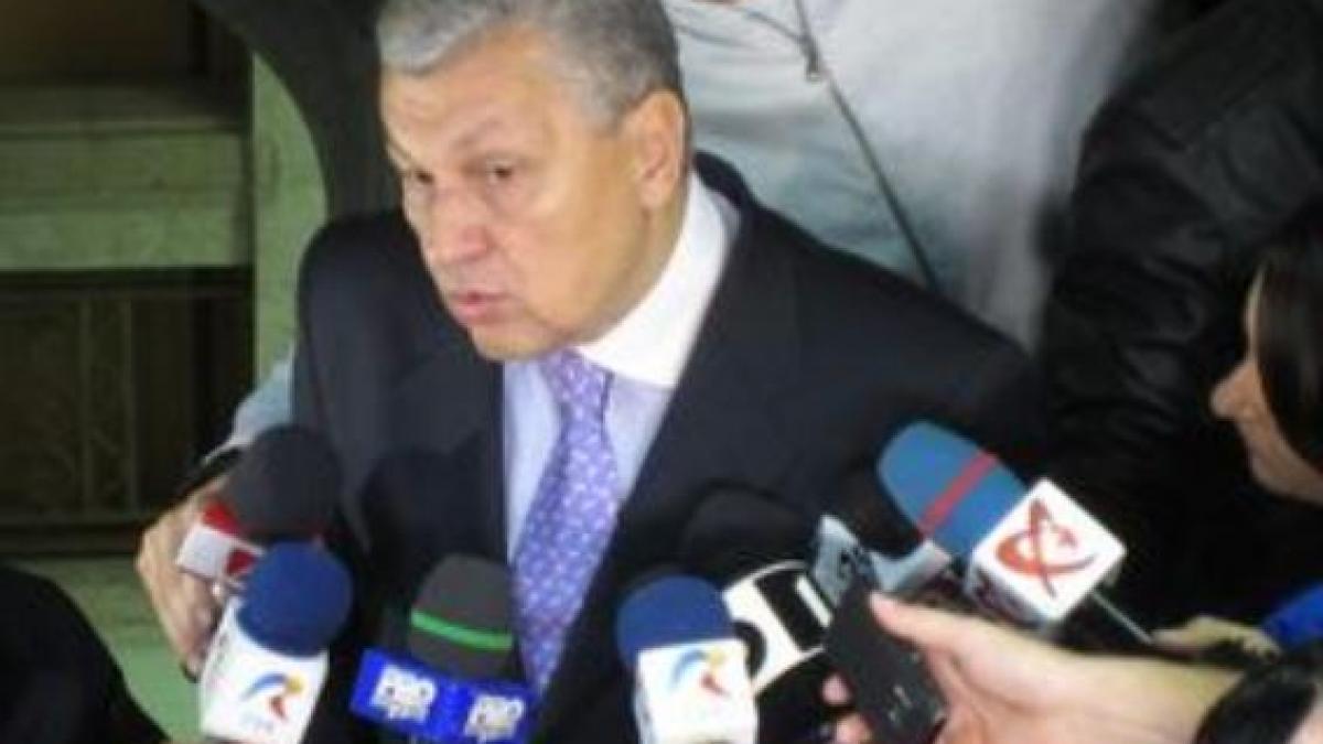 Avocatul lui Adrian Năstase: Fostului premier nu i-a fost sechestrat niciun imobil. Are sechestrată suma de 118.000 dolari