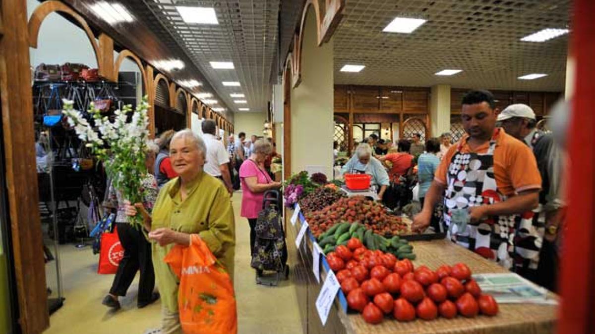 Producătorii agricoli vor avea spaţii amenajate special în pieţe