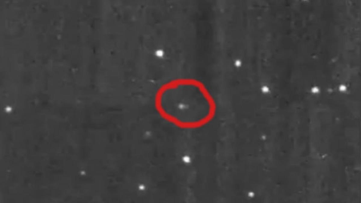 Cometa Ison, filmată din spaţiu de naveta Deep Impact