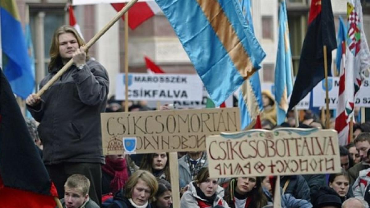 Primarii Partidului Popular Creştin Democrat din Ungaria vor arbora steagul secuiesc în sediile lor