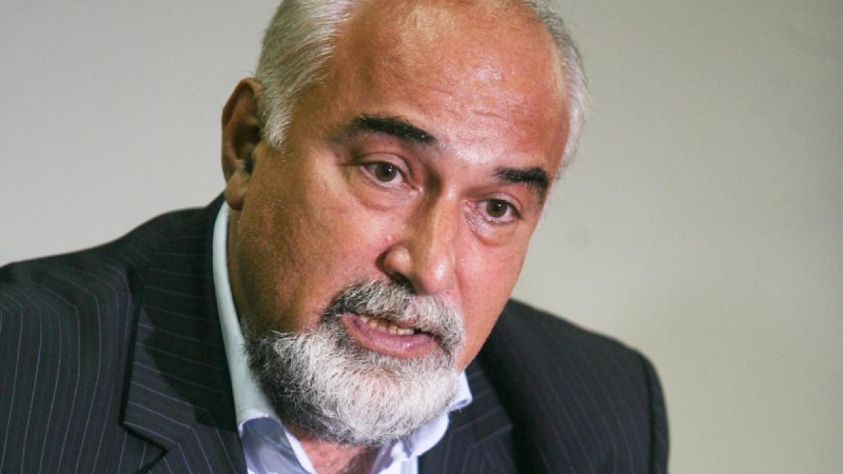 Vosganian atacă Guvernul: Administraţia centrală arată ca "noaptea în deşert". Facem ministere după oameni, nu alegem oameni pentru ministere