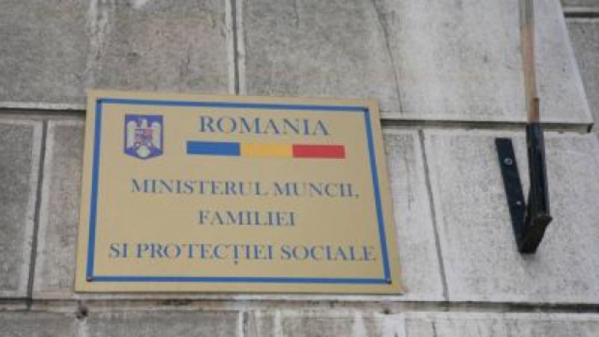 Şefa de cabinet a ministrului Muncii şi-a dat demisia, după ce procurorii DNA au început urmărirea penală faţă de Iuliana Coruţ