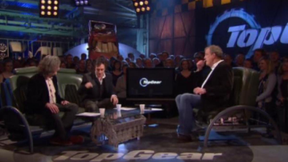 Sandero e o maşină cu 90 de vaci putere! Fermierii îşi mulg caii! Cum a fost UMILITĂ România la emisiunea TOP GEAR