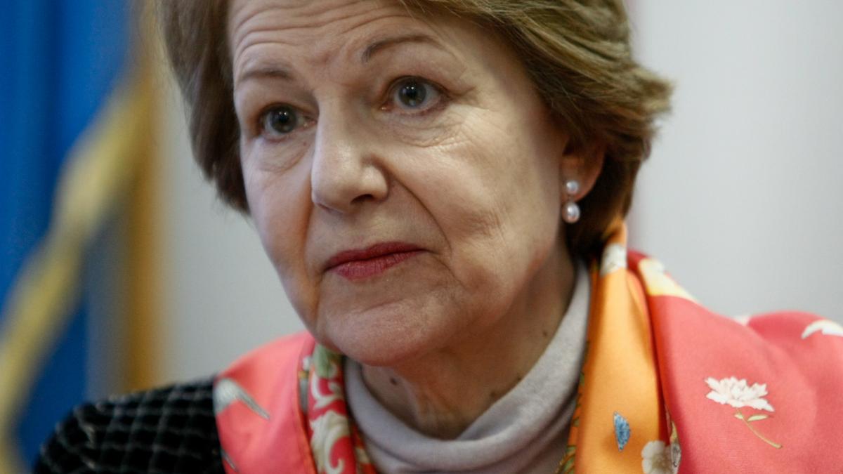 Baroneasa Emma Nicholson l-a vizitat pe Adrian Năstase în penitenciarul Jilava