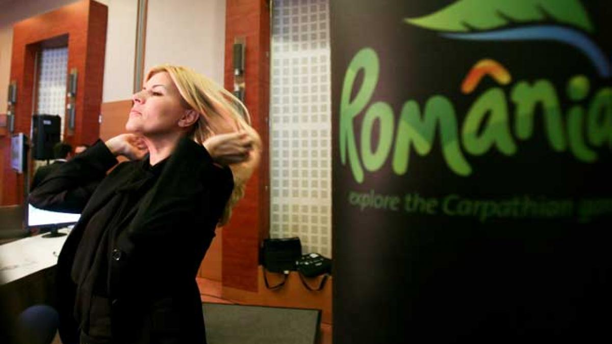Elena Udrea a produs cea mai scumpă frunză din lume. Realizarea şi promovarea brandului turistic au costat peste 20 de milioane de euro