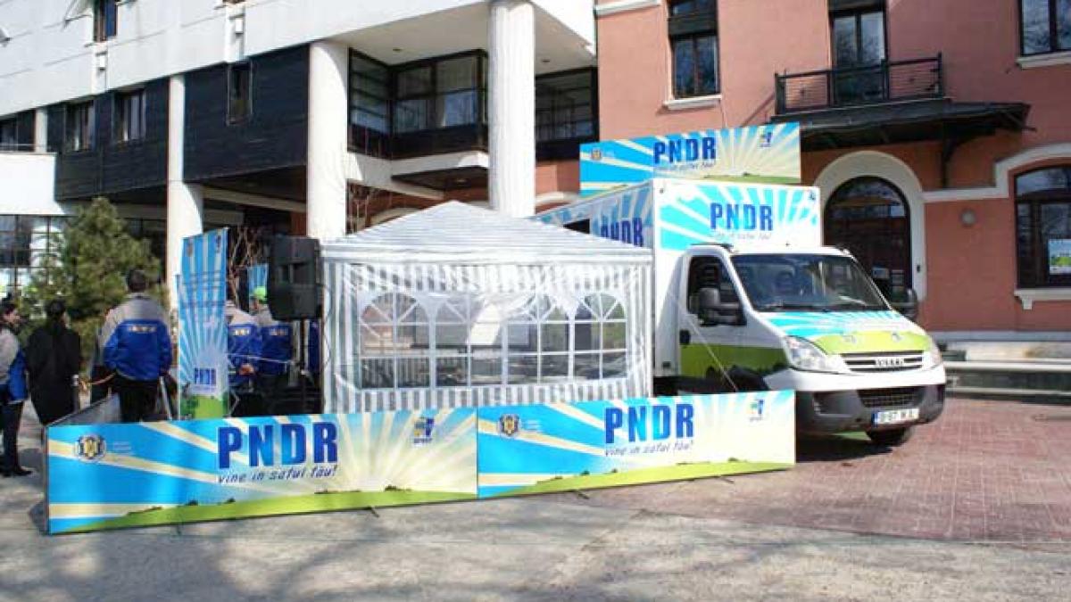Caravana care poate aduce banii la ţară