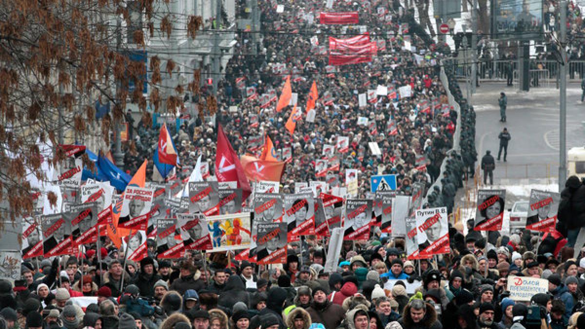10.000 de ruşi au protestat faţă de adopţia copiilor de către cetăţeni străini