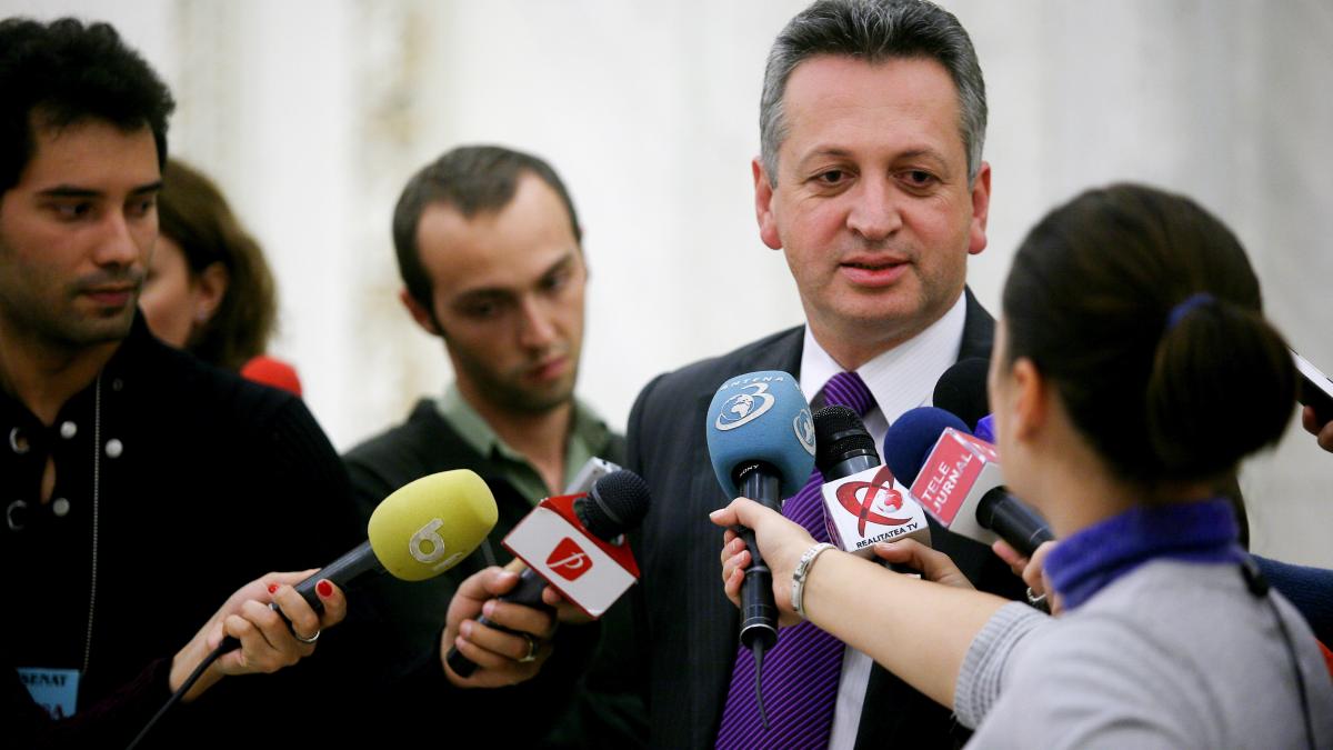Relu Fenechiu, despre protestul angajaţilor Metrorex: Nu voi negocia niciodată atâta timp cât sunt oameni în stradă