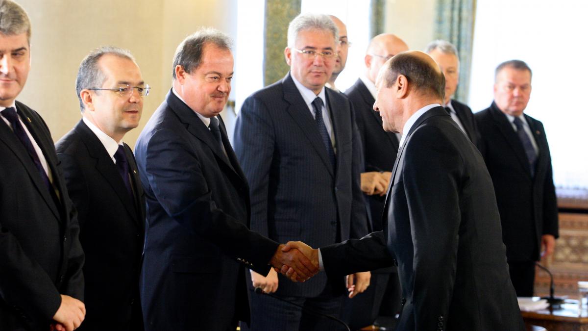 Vasile Blaga nu i-ar preda PDL lui Băsescu: "Totul se ia în acest partid prin vot"