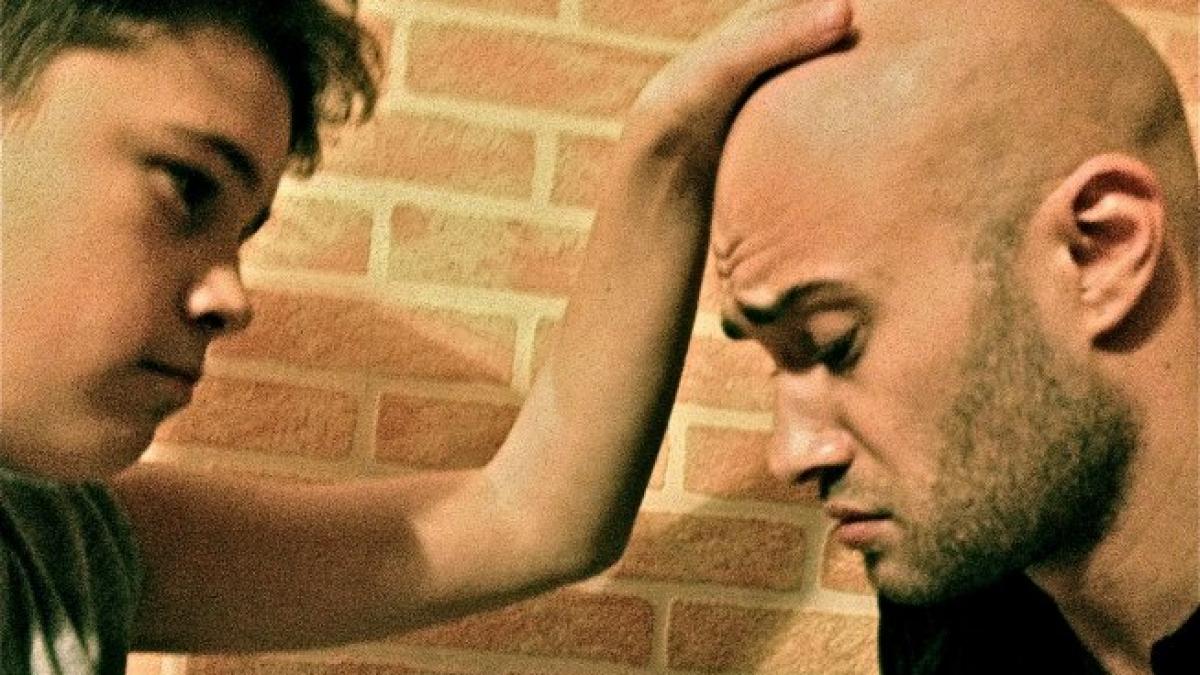 Moment emoţionant cu Mihai Bendeac la filmările TEATRU TV. Uite cum comunică de pe scenă cu fratele său! 