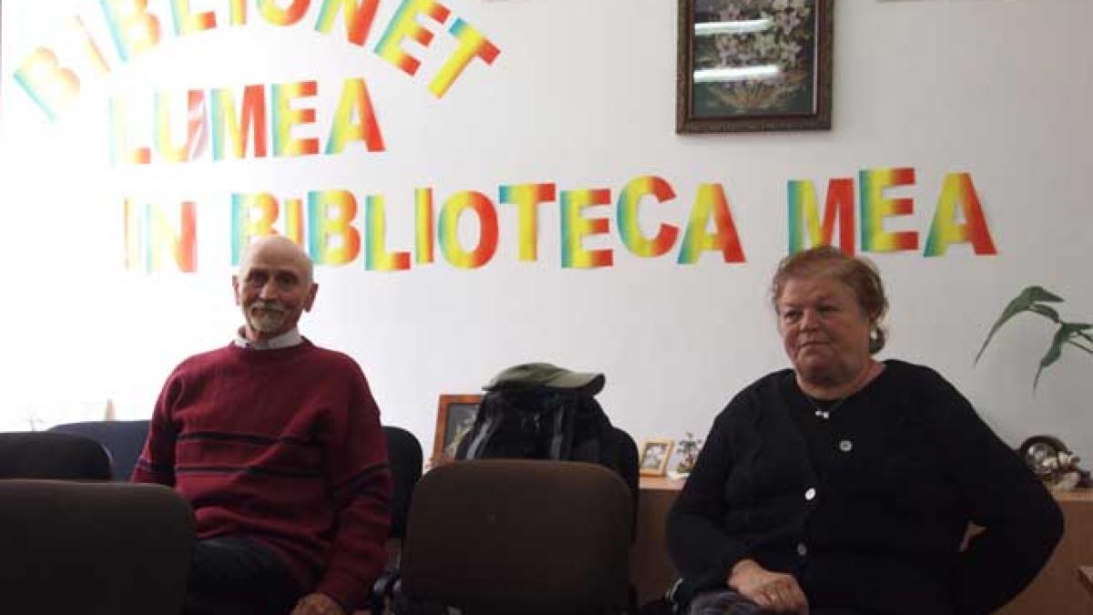 Bunicii-bloggeri, mici afacerişti pe net. Cum a schimbat Biblionetul viaţa pensionarilor 