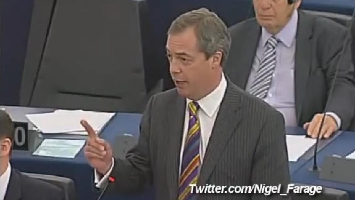 un parlamentar britanic s a dezlantuit impotriva romaniei in parlamentul european doar un bulgar a incercat sa ne apere video