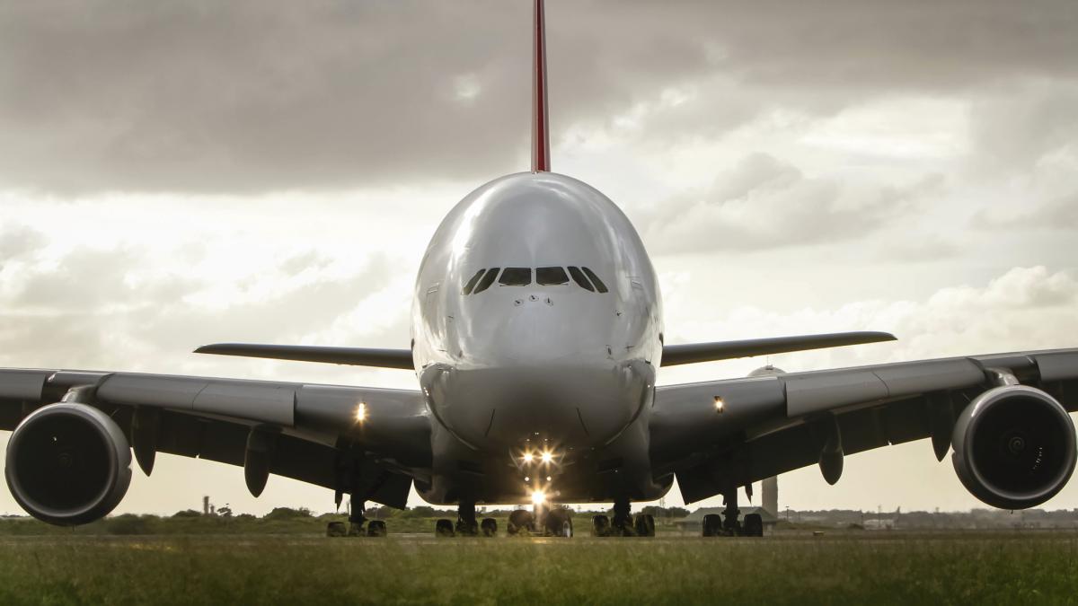 Duelul giganţilor: Boeing versus Airbus