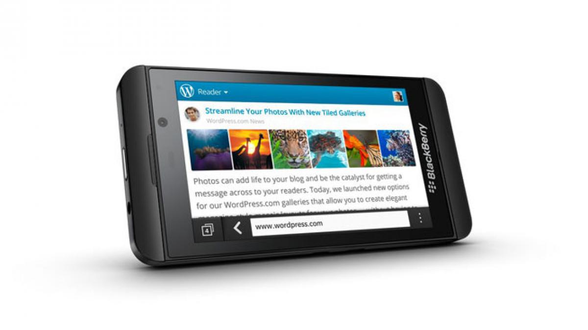 Duelul operatorilor pentru Blackberry Z10